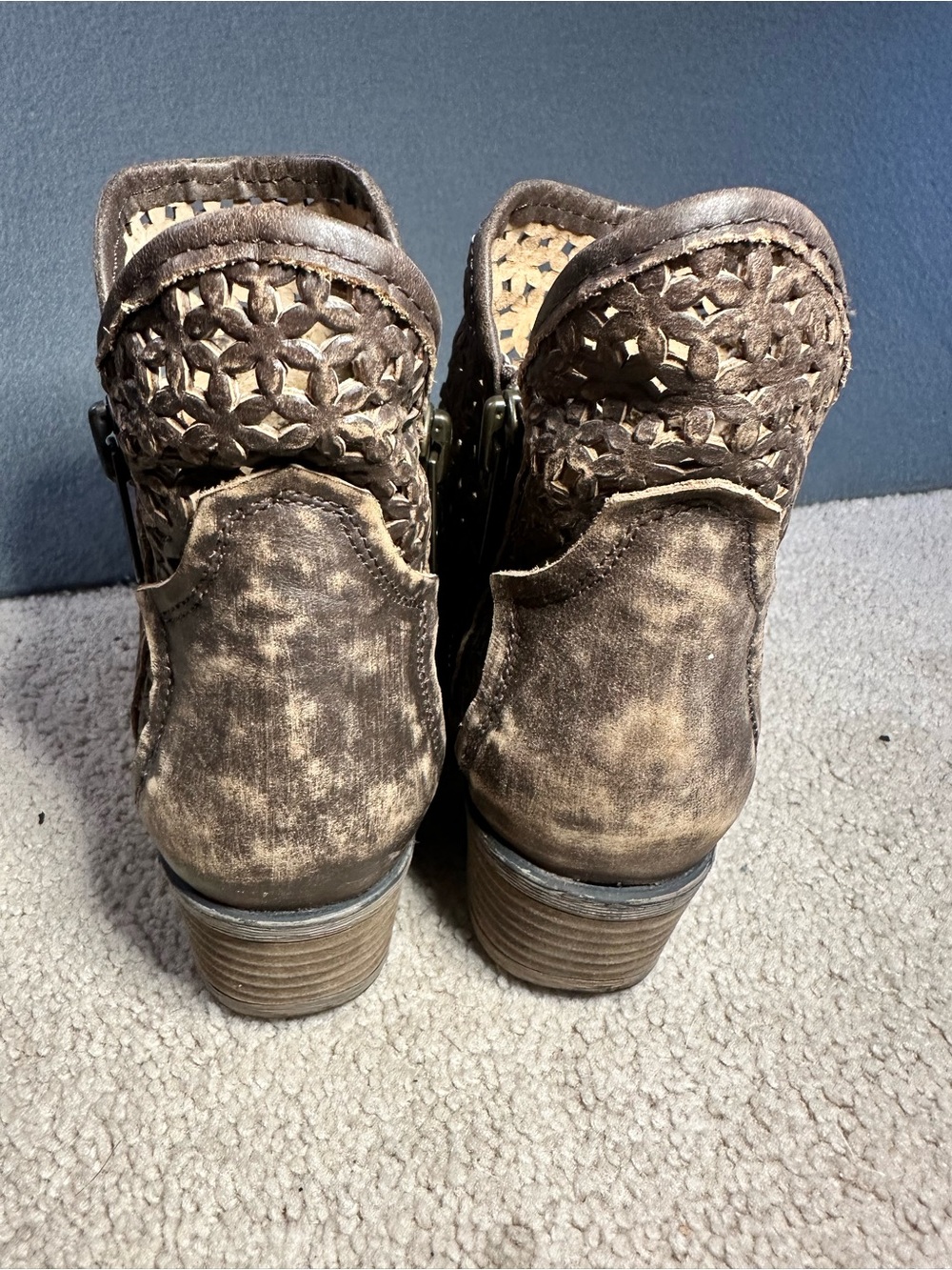 Circle G by Corral Brown Distressed Leather Laser Cut Ankle Booties Women’s 7 - Picture 4 of 14